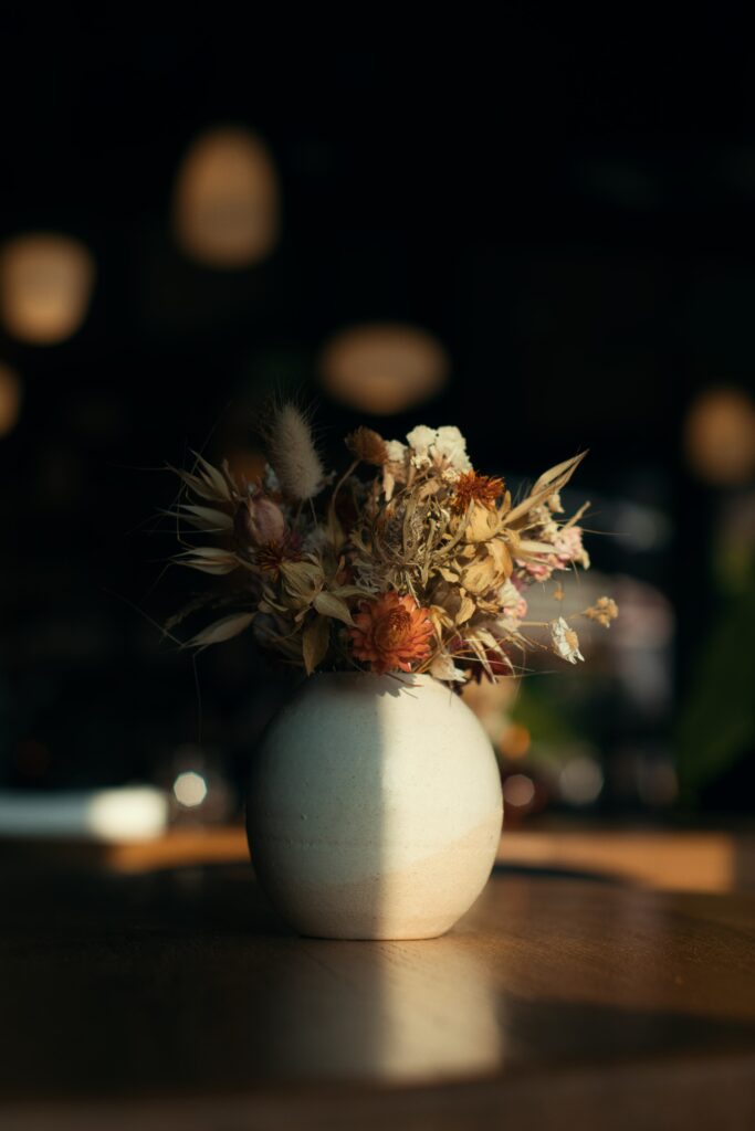 Décoration de table et pot de fleur en gré