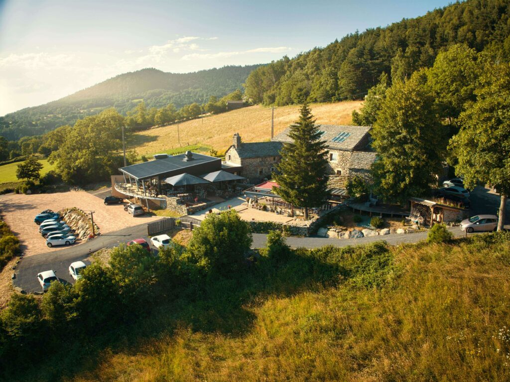 La Ferme du bien-être à Saint-Julien Chapteuil, Hôtel, SPA et restaurant.